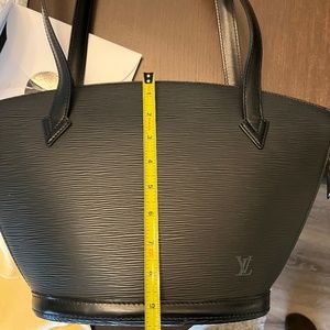 Louis Vuitton shoulder bag